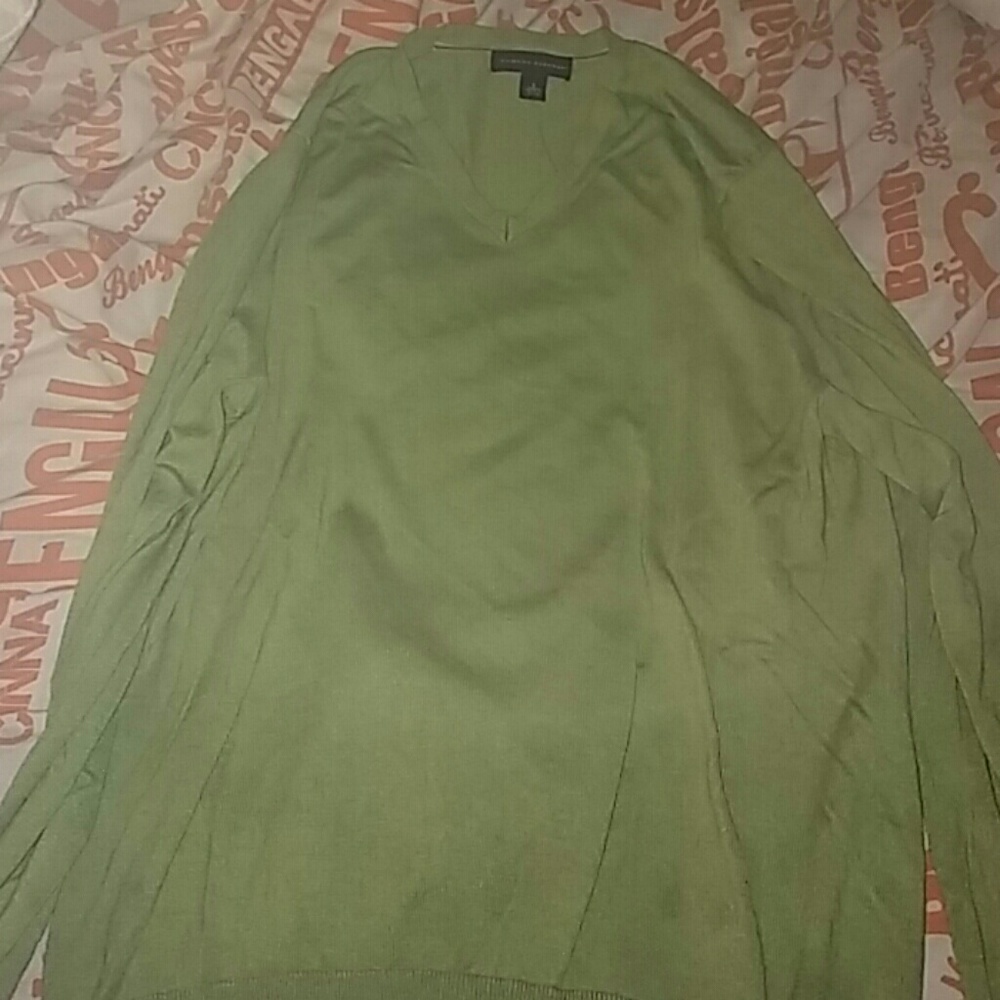 Green knit top